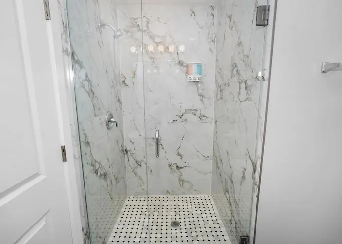 Apartment 3br Oasis Near Downtown & United Center