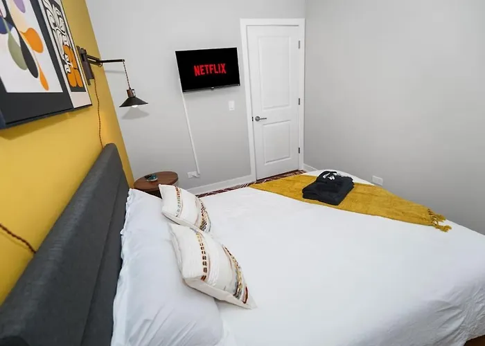 3br Oasis Near Downtown & United Center * Chicago