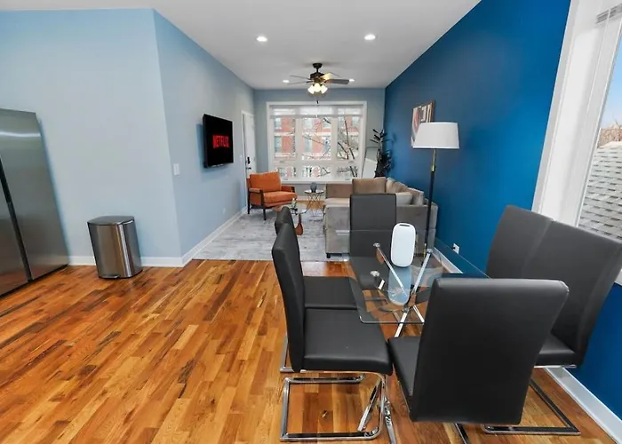 Apartment 3br Oasis Near Downtown & United Center