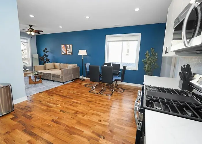 Apartment 3br Oasis Near Downtown & United Center Chicago